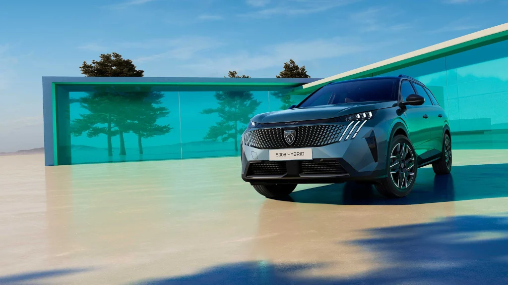 Peugeot 5008 hybrid SUV available from Auckland Auto Group