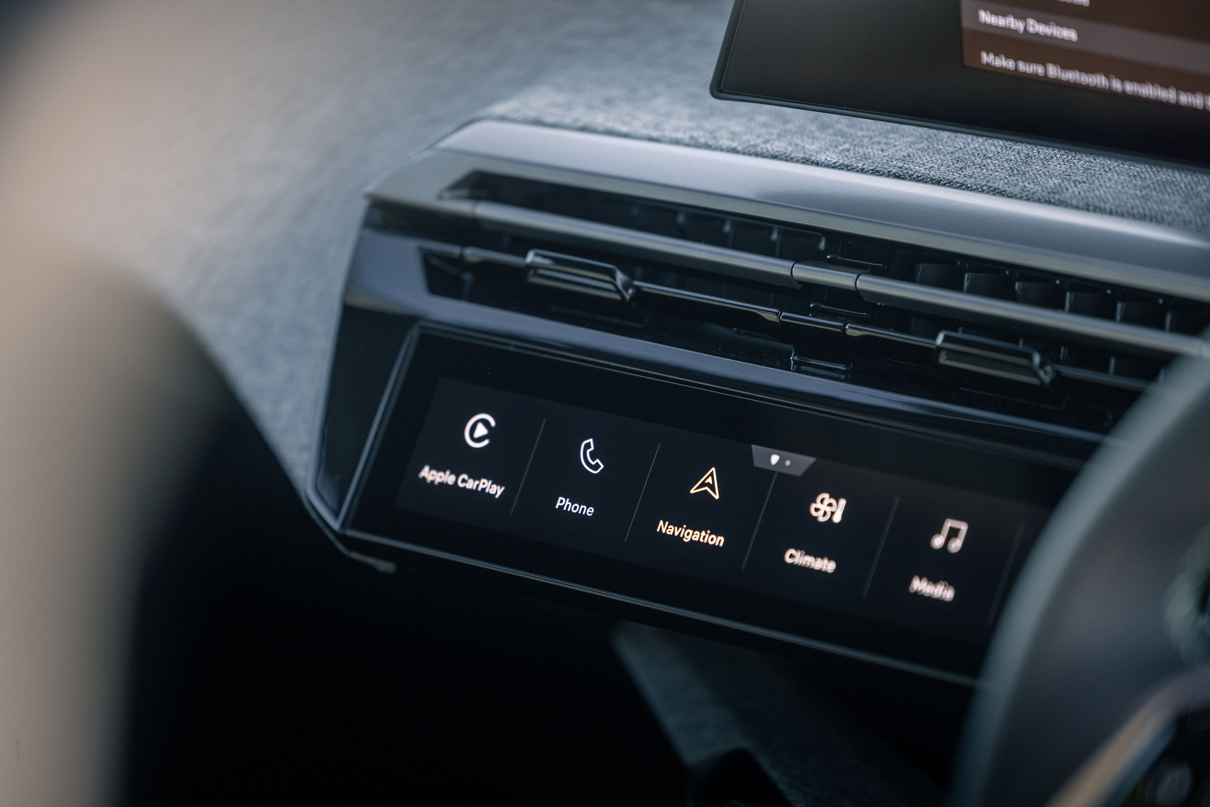 Peugeot 3008 Hybrid Panoramic i-Cockpit interior